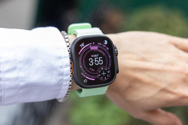 Đánh Giá Apple Watch Ultra 3: "Lớn Nhất Là Tốt Nhất", Nhưng Không Phải Lúc Nào Cũng Đúng