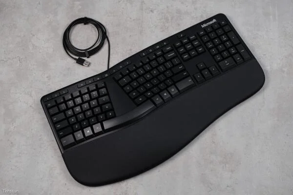 Khi nào bạn nên “dùng thử” bàn phím ergonomic trước khi quyết định mua?