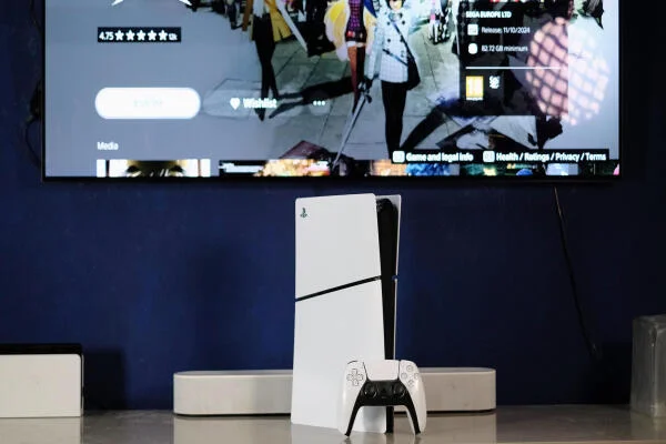 Cách chọn TV tốt nhất cho gaming năm 2025: Hướng dẫn toàn diện cho game thủ PS5 và Xbox Series X/S