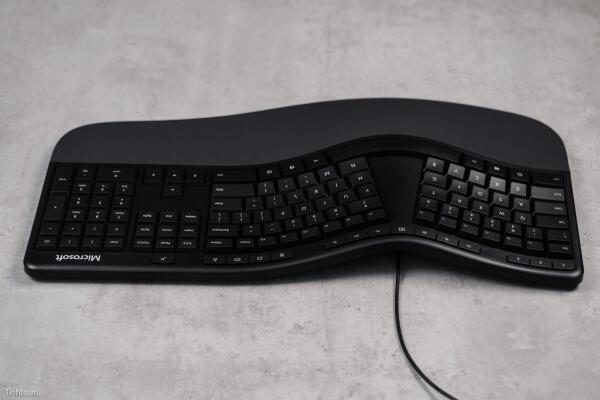 Bàn phím ergonomic và người dùng Mac: Những điều cần biết khi chọn bàn phím cơ công thái học cho máy Apple.