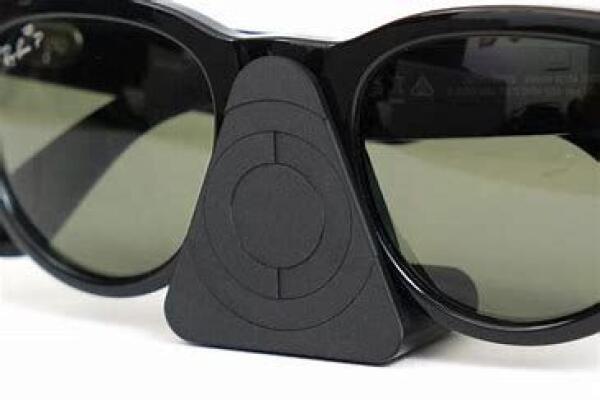 Meta Ray-Ban Display: Kính AR mới mang tính cách mạng hay chỉ là “món đồ chơi công nghệ”?