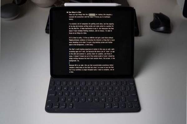 Nâng cấp iPad thành công cụ học tập – làm việc hiệu quả với phụ kiện 2025