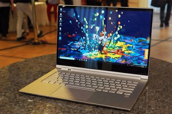 Cách sử dụng laptop với màn hình ngoài khi gập máy: Tối ưu không gian làm việc