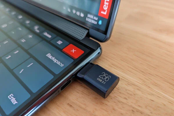 biến USB flash drive thành máy chơi game di động