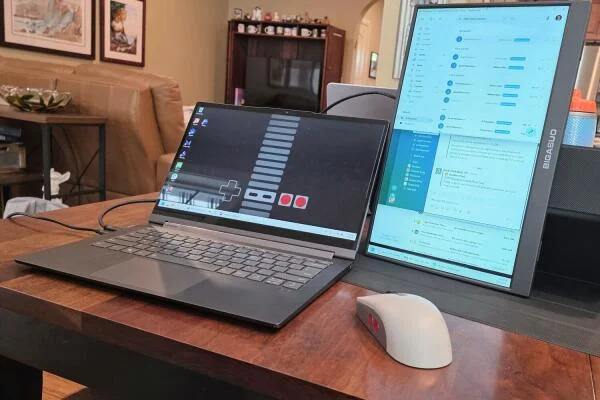 Tại sao ai cũng nên có màn hình di động dù không có laptop