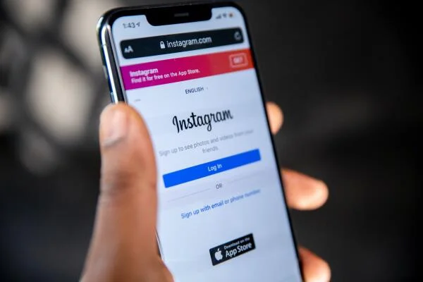 Instagram có thể đang lộ vị trí của bạn — đây là cách kiểm tra
