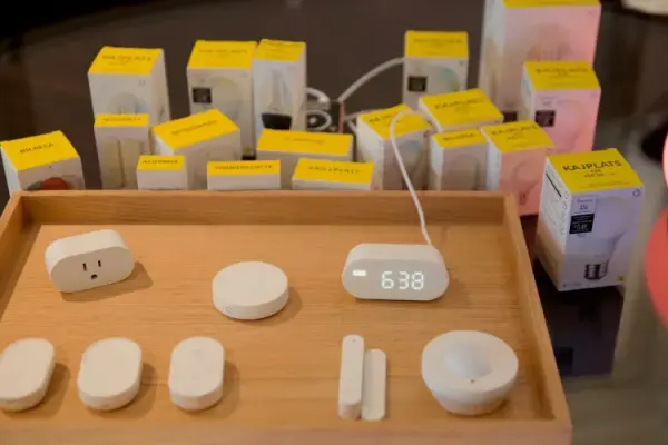 Thiết bị nhà thông minh mới giá rẻ của Ikea đang gặp khó khăn trong việc kết nối