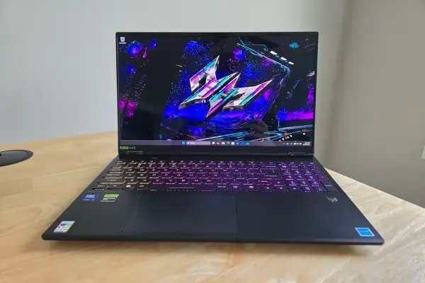 Đánh giá AI Acer Predator Helios Neo 16S: Một vụ đánh cắp OLED