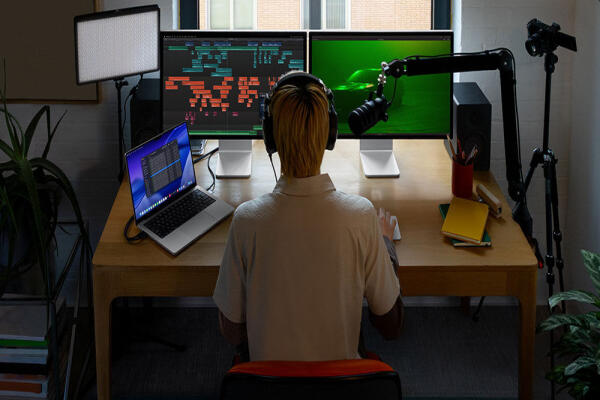 Liệu Creator Studio có phải là "con ngựa thành Trojan" của Apple thâm nhập thị trường của Adobe?