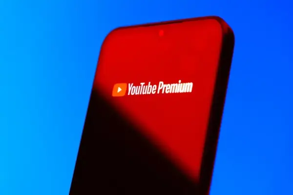 YouTube lại một lần nữa khiến người dùng miễn phí khó chịu bằng cách siết chặt quy định đối với thủ thuật phát nhạc nền phổ biến này.