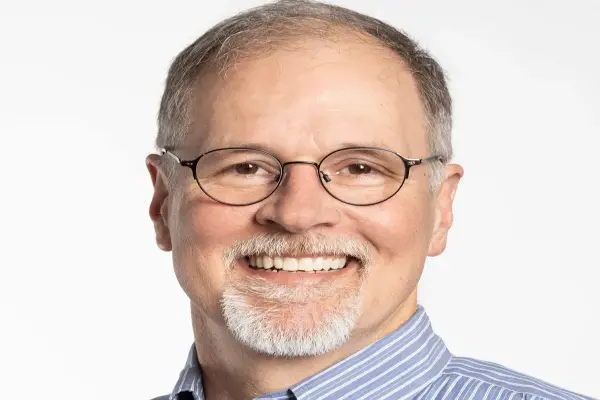 Giám đốc điều hành của Boston Dynamics, Robert Playter, từ chức sau 30 năm gắn bó với công ty.