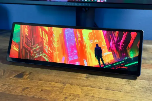 Đánh giá Corsair Xeneon Edge 14.5: Một màn hình kỳ lạ theo mọi cách phù hợp