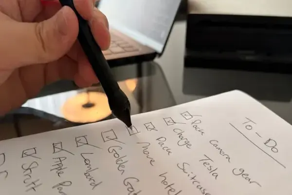 Tôi sẽ quay lại ghi chép bằng tay, nhưng không phải bằng bút bi thông thường.