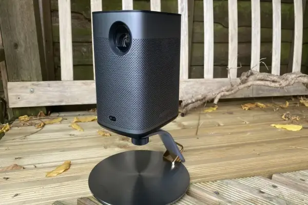 Màn trình diễn "khủng" Super Bowl LX giá 449 đô la: Tại sao máy chiếu XGIMI 120 inch này lại tốt hơn cả một chiếc TV thứ hai?