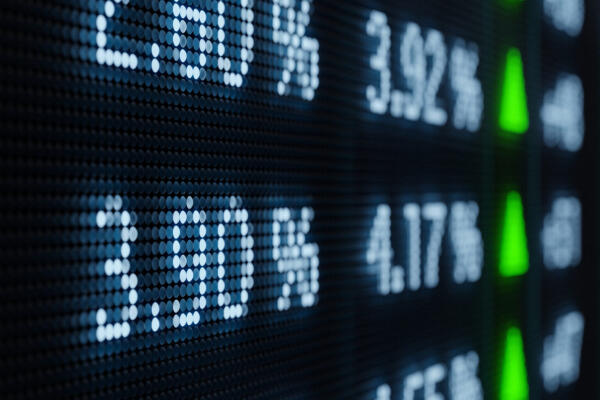 Alphabet đang bán trái phiếu kỳ hạn 100 năm cực hiếm để giúp tài trợ cho các khoản đầu tư vào trí tuệ nhân tạo.