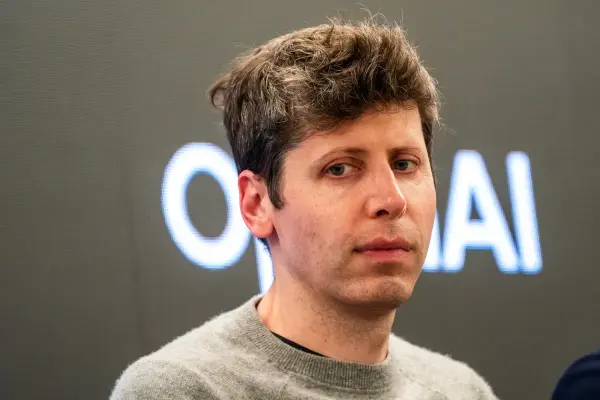 Sam Altman của OpenAI công bố thỏa thuận với Lầu Năm Góc với 'các biện pháp bảo vệ kỹ thuật'.