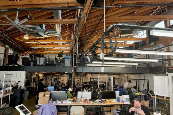 Startup robot AI Physical Intelligence tiếp tục gọi vốn 1 tỷ USD, định giá có thể vượt 11 tỷ USD