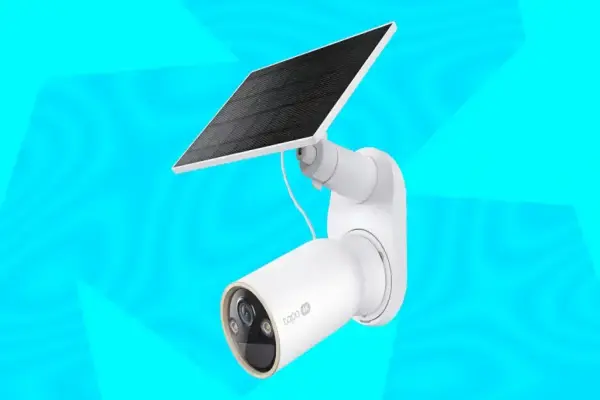 Camera an ninh 4K chạy bằng năng lượng mặt trời của Tapo với giá đỡ từ tính đang được giảm giá 33%.