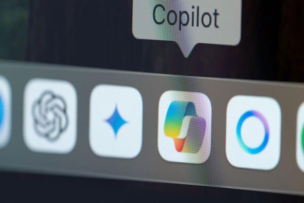 Lời hứa chưa được thực hiện của máy tính AI đang kìm hãm sự phổ biến của chúng.