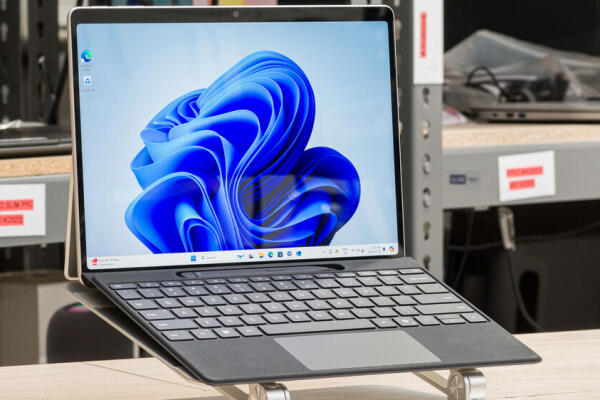 Nvidia chi 4 tỷ USD vào các công ty quang tử để tăng tốc trung tâm dữ liệu AI và thúc đẩy hạ tầng tính toán tốc độ cao thế hệ mới