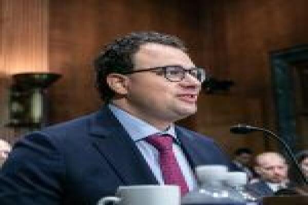 Ông Trump tìm cách cấm Anthropic khỏi chính phủ Mỹ.