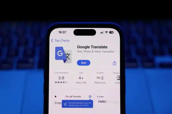 Google Translate mở rộng tính năng dịch real-time qua tai nghe lên iOS và nhiều quốc gia