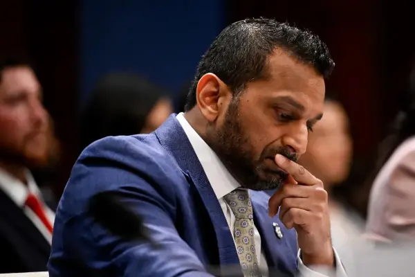 Hacker Iran tuyên bố tấn công email cá nhân của giám đốc FBI