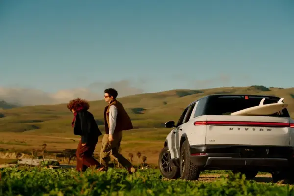 Vì sao Rivian lại giữ nguyên giá bán của mẫu R2 cơ bản là 45.000 đô la cho đến 'cuối năm 2027'?