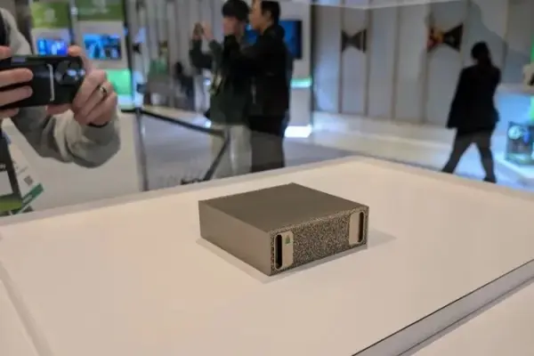 NVIDIA DGX Spark – Máy tính AI nhỏ nhất thế giới