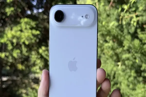 Apple xác nhận lỗi hiếm gặp trên camera iPhone 17 Pro và iPhone Air - hứa tung bản vá sớm
