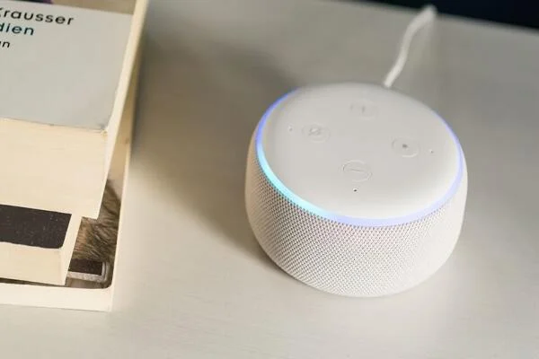 Echo Dot: Bí Quyết Để Cuộc Sống Hằng Ngày Trở Nên Thông Minh Hơn