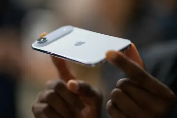 Những cải tiến trong thiết kế giúp iPhone Air bền bỉ hơn