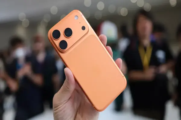 iPhone 17 Pro "Cháy Hàng": Thời Gian Chờ Đợi Có Thể Lên Đến Hàng Tháng!