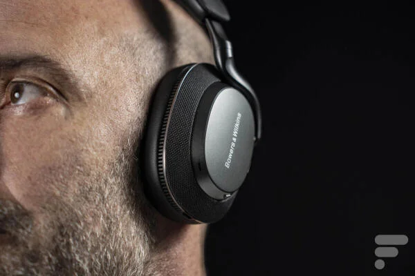 Tính năng nổi bật của Bowers & Wilkins PX7 S3: ANC, EQ 5 băng tần và kết nối không dây