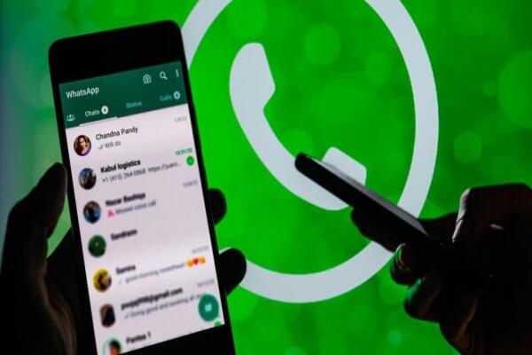 Cách WhatsApp sử dụng AI để nâng cao chất lượng tin nhắn của bạn