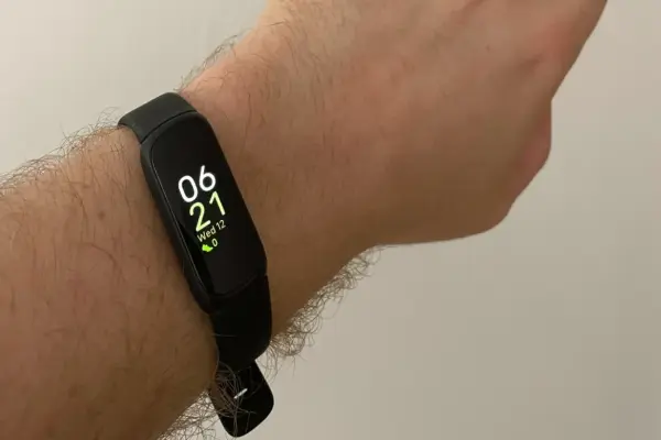 Fitbit Inspire 3: cái nhìn lại sau vài tháng sử dụng — ưu và nhược điểm cho người dùng bình dân