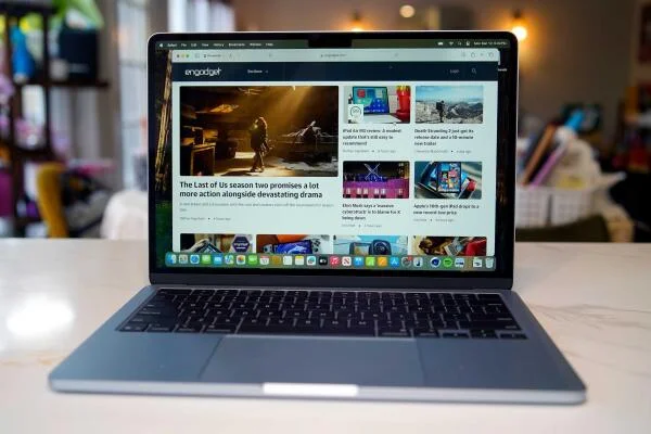 So sánh MacBook Air M4 với laptop Windows – Đâu là lựa chọn tốt hơn?