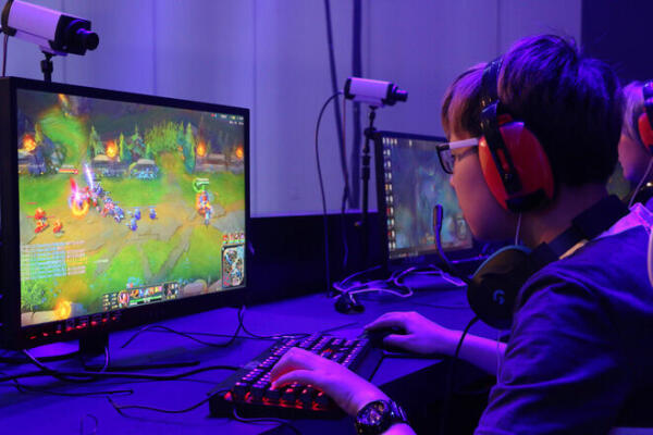 Tại sao Pose Nudge là công cụ không thể thiếu cho dân văn phòng và game thủ Mac