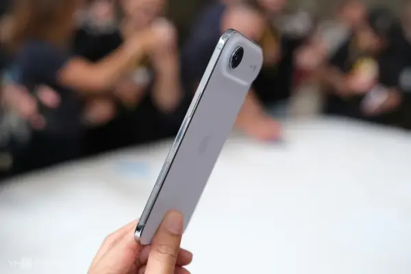 iPhone Air: Lựa Chọn Mới Cho Người Dùng Yêu Thích Thiết Kế Mỏng Nhẹ