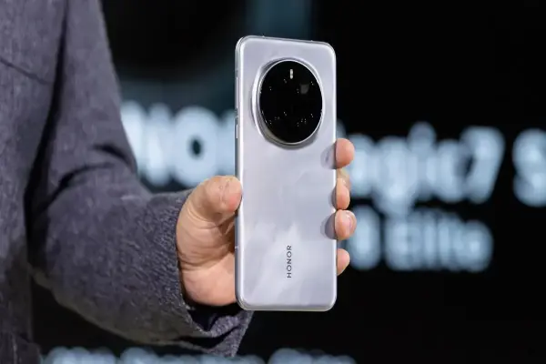 Honor cam kết cập nhật 7 năm: Vượt mặt Samsung, Google?