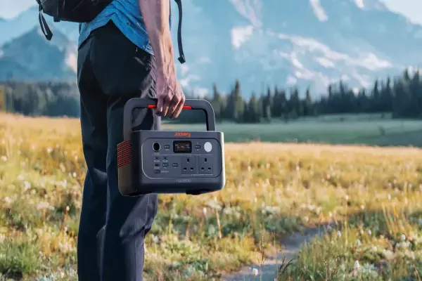 Jackery Explorer 500 V2: Trạm sạc di động 500W nâng cấp mạnh mẽ