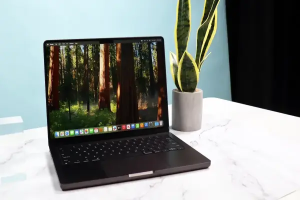 MacBook Pro OLED: Tin đồn ra mắt 2026 và những nâng cấp đột phá