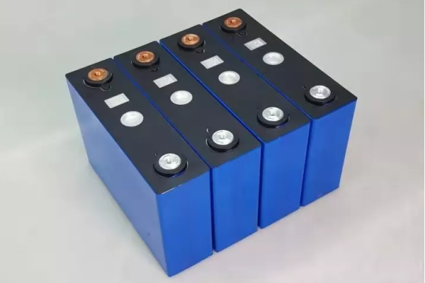 Pin LFP (LiFePO₄) trên DELTA 2 Lite: tuổi thọ, hiệu suất và cách bảo trì để dùng lâu dài