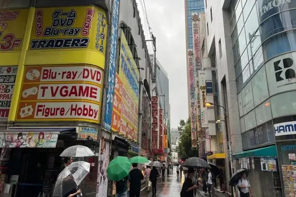 Akihabara Mất Điện Lần Đầu Sau 30 Năm: RGB Tắt Ngấm