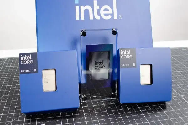 CEO Intel Thừa Nhận: Quá Muộn Để Bắt Kịp Lãnh Đạo AI, Nhưng Vẫn Còn Cơ Hội Phục Hồi
