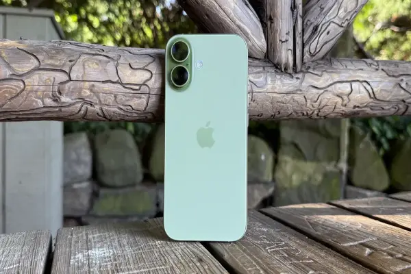 Tính Năng iOS 26 Gây Rắc Rối Khi Đổi iPhone 17 Tại Apple Store