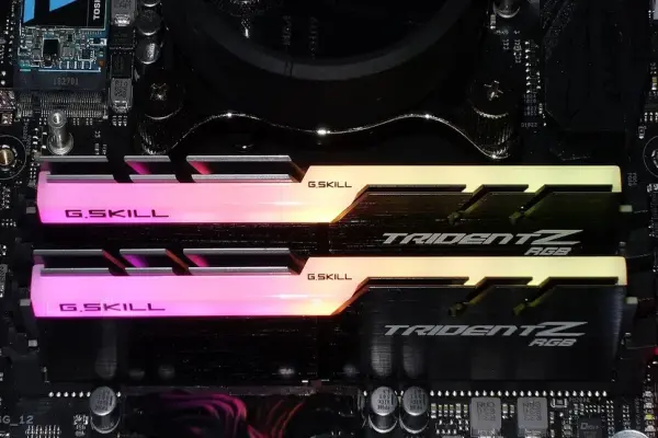 Giá RAM DDR4 tăng mạnh khi nhà sản xuất giảm sản xuất