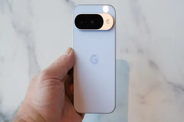 Google Pixel 10 Gặp Lỗi Sạc Không Dây: Sạc Chậm Và Tự Ngắt