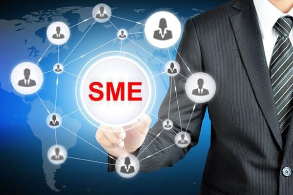 Làm thế nào AI tăng cường năng suất cho doanh nghiệp nhỏ (SMEs)? 77% đã báo cáo cải thiện trong vòng 3 tháng
