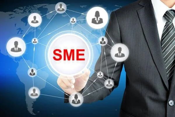 Làm thế nào AI tăng cường năng suất cho doanh nghiệp nhỏ (SMEs)? 77% đã báo cáo cải thiện trong vòng 3 tháng
